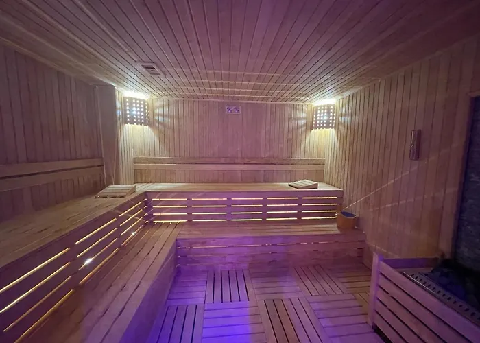 Апартаменти Warmth Vacation F15 Sol Garden *